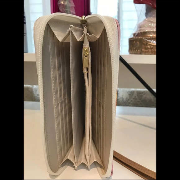 Wallet - Picture 3 of 4